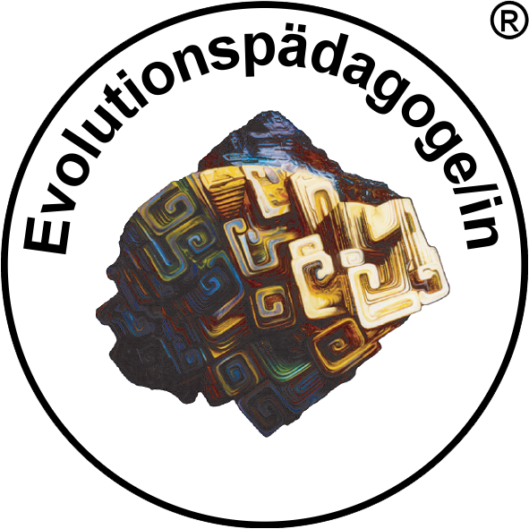 Evolutionspädagogik: modern, Lernen, Entwicklung, Selbstorganisation, Individualität, Beziehung, Kreativität, Anpassung, Lebenslanges Lernen, Emotionen, Reflexion, Umwelt, Erfahrungen, Ressourcen, Potenzial, Integration, Spiel, Neugier, Vertrauen, Unterstützung, Identität, Gemeinschaft, Werte, Resilienz, Selbstwirksamkeit, Entdeckung, Förderung, Vielfalt, Motivation, Kommunikation, Selbstbewusstsein, Entfaltung.